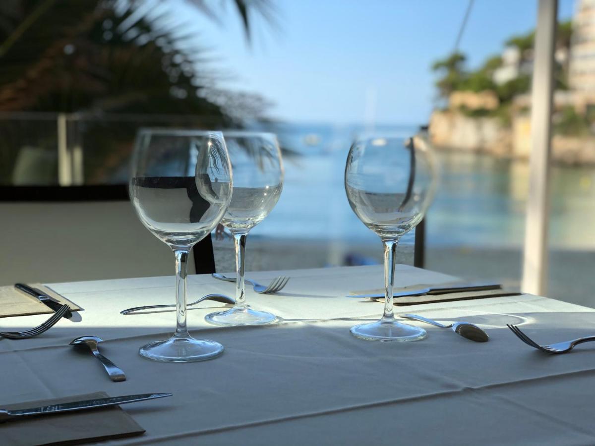 Hotel Apartamentos Cala Сантаньи Экстерьер фото